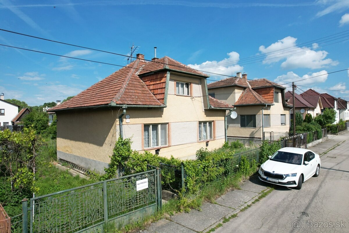 NA PREDAJ: 2-izbový rodinný dom s veľkým pozemkom 805 m² v p - Ansicht 2