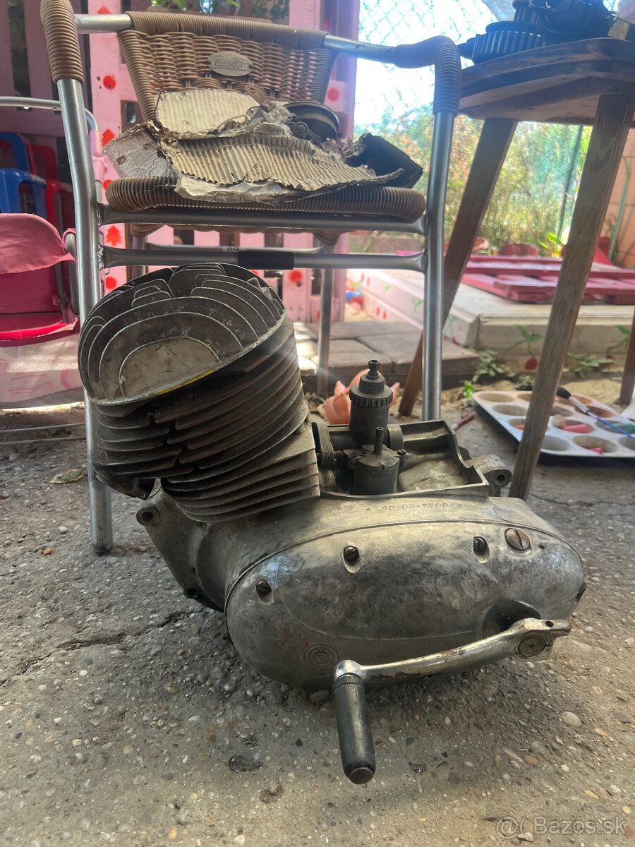 Jawa 175 356 Motor - 2