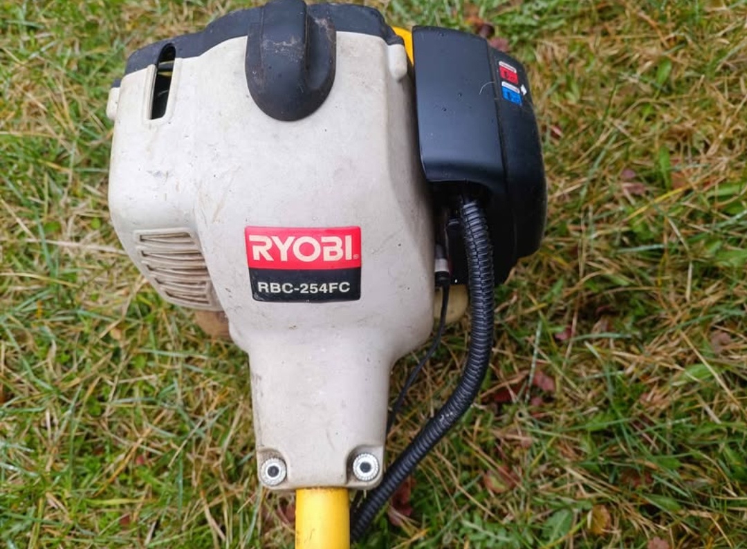 Predám krovinorez Ryobi. - 2