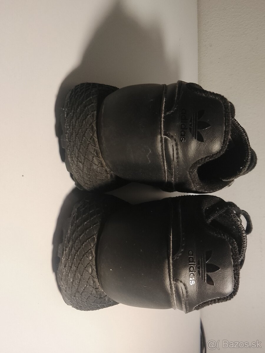 Čierne Adidas veľkosť 38 - 2