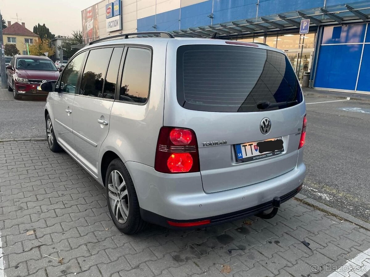 VW Touran 1.9 TDI, rv 2010 - 2