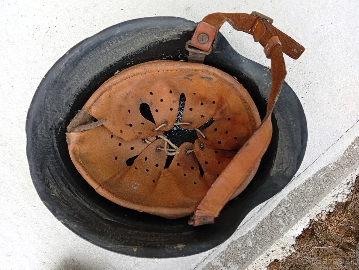 Nemecká prilba - 2