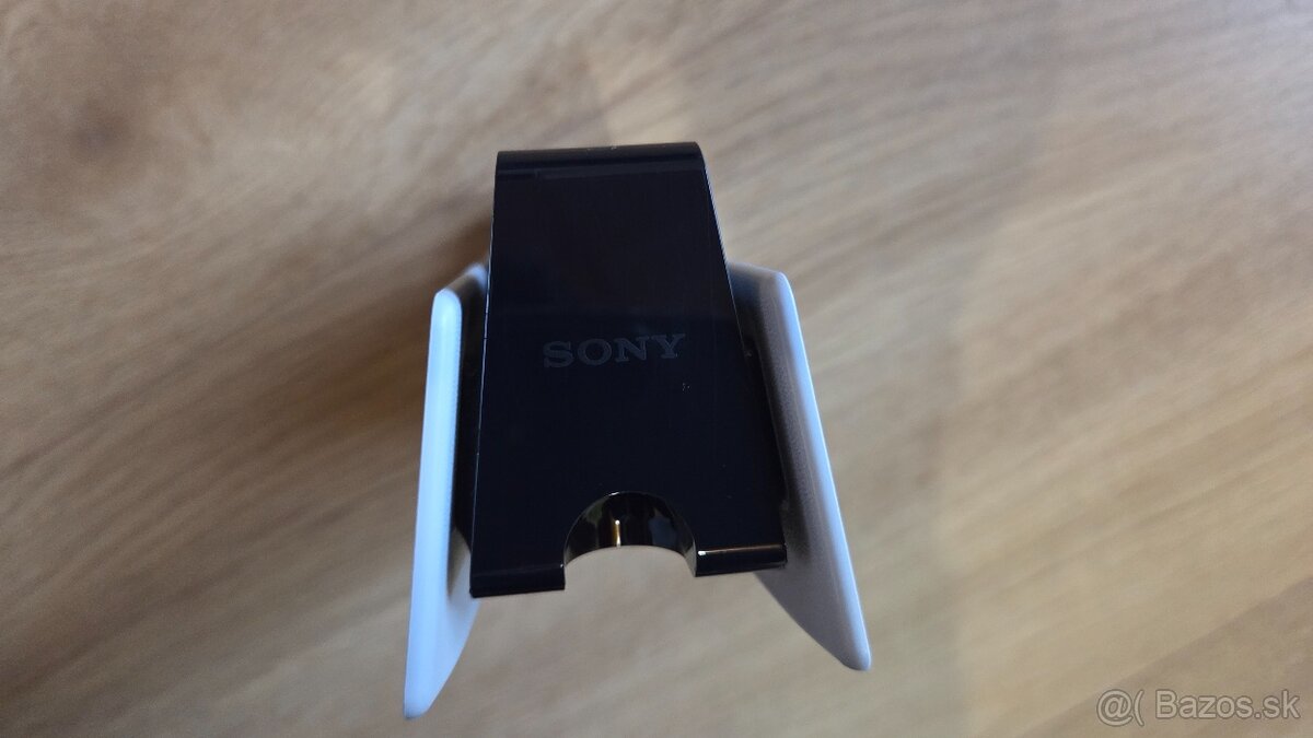 PlayStation 5 DualSense Charging Station - 2