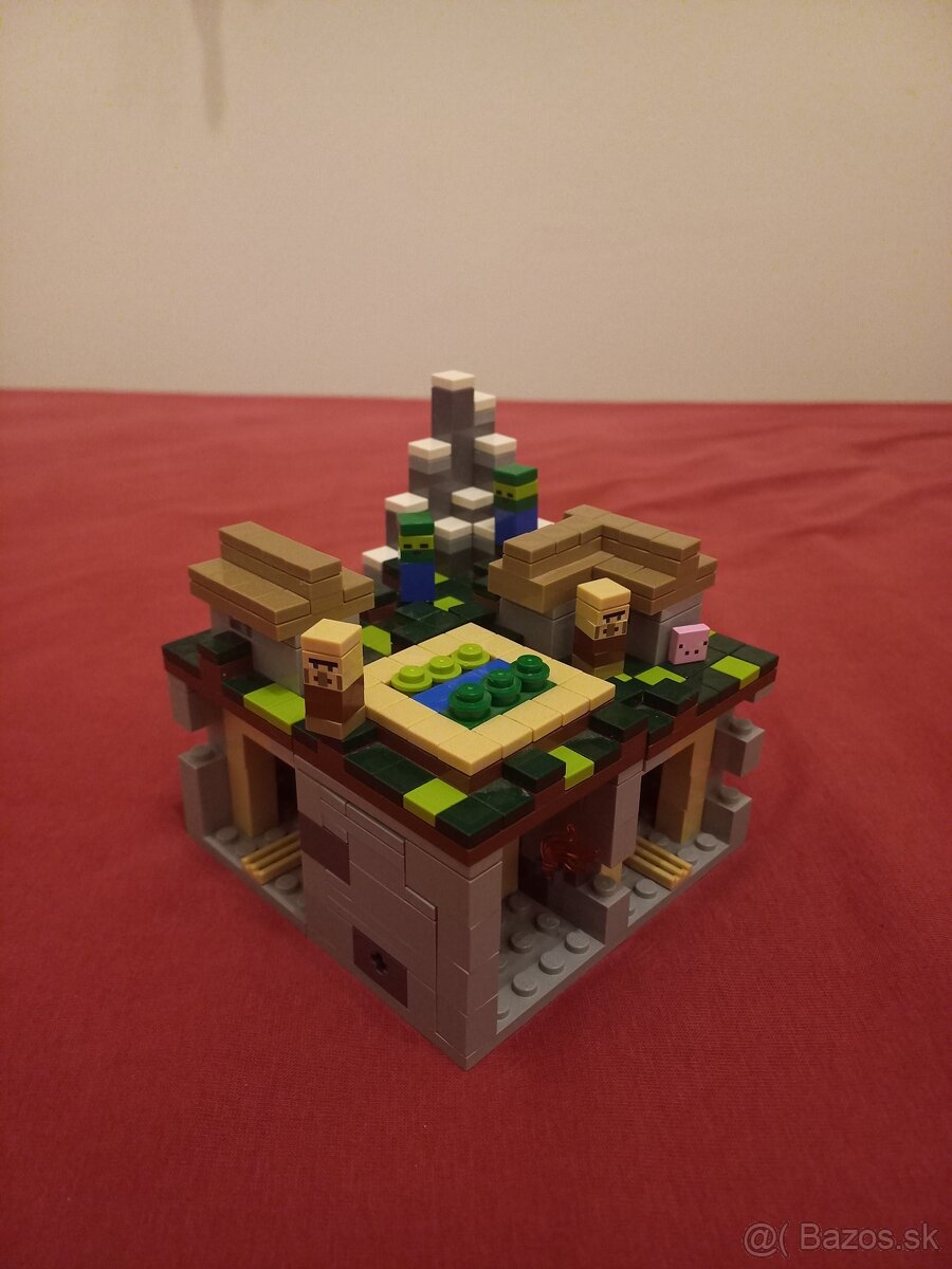 LEGO 21105 Minecraft Micro World - The Village - 2