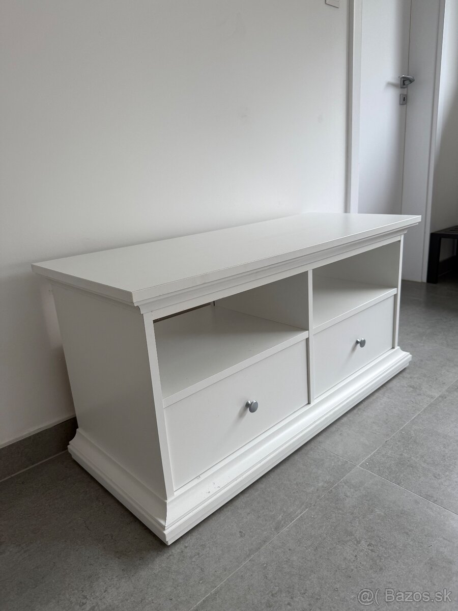 Komoda pod televizor - 2