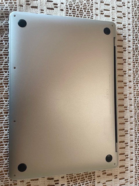 Krásny Macbook 13 Pro 2017 - 2