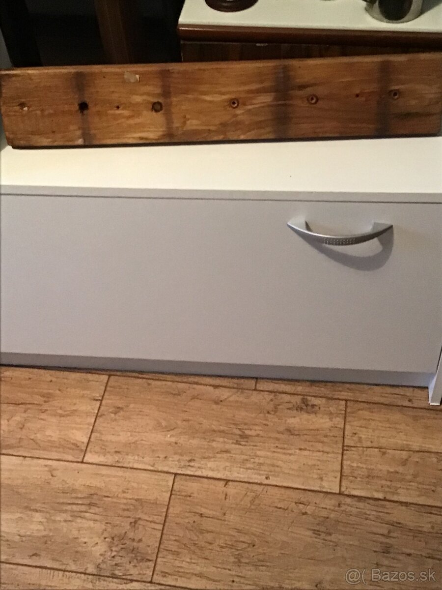 STARý DREVENý VEšIAK DLžKA 55CM - 2