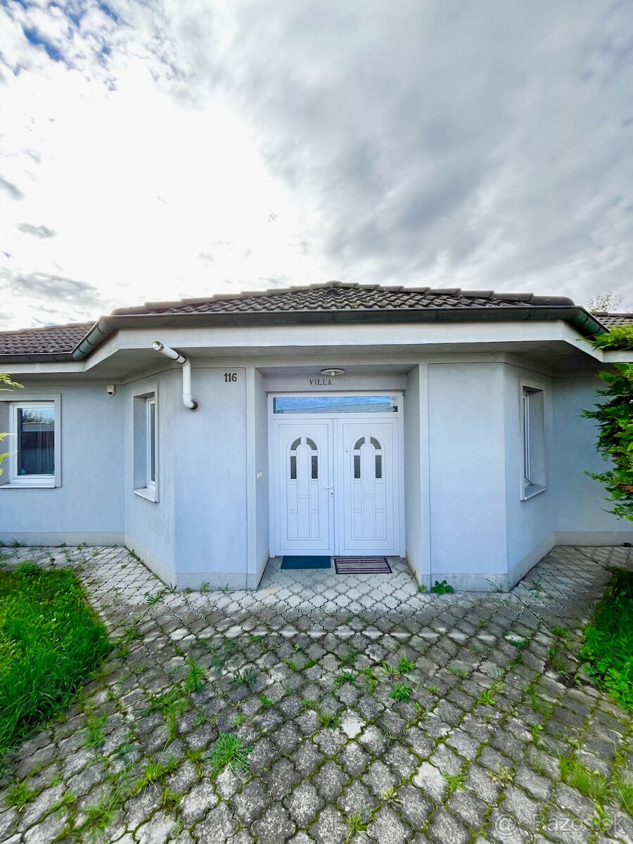 PREDAJ rodinný dom Banka - 2