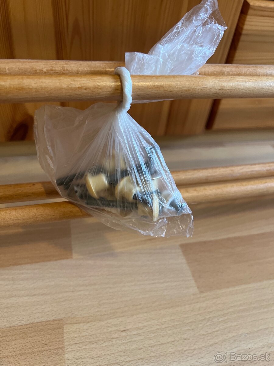 Zachovalá detská postieľka - 2