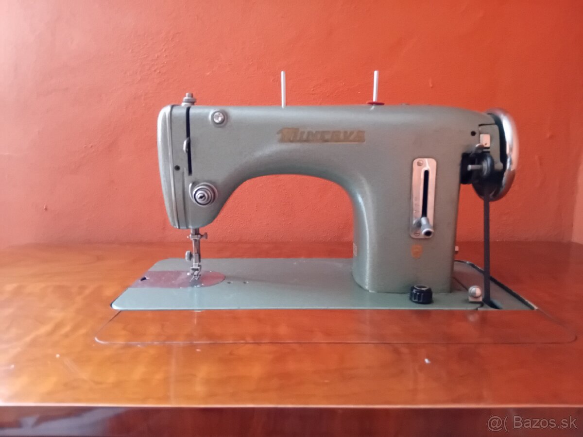 Šijací stroj - 2