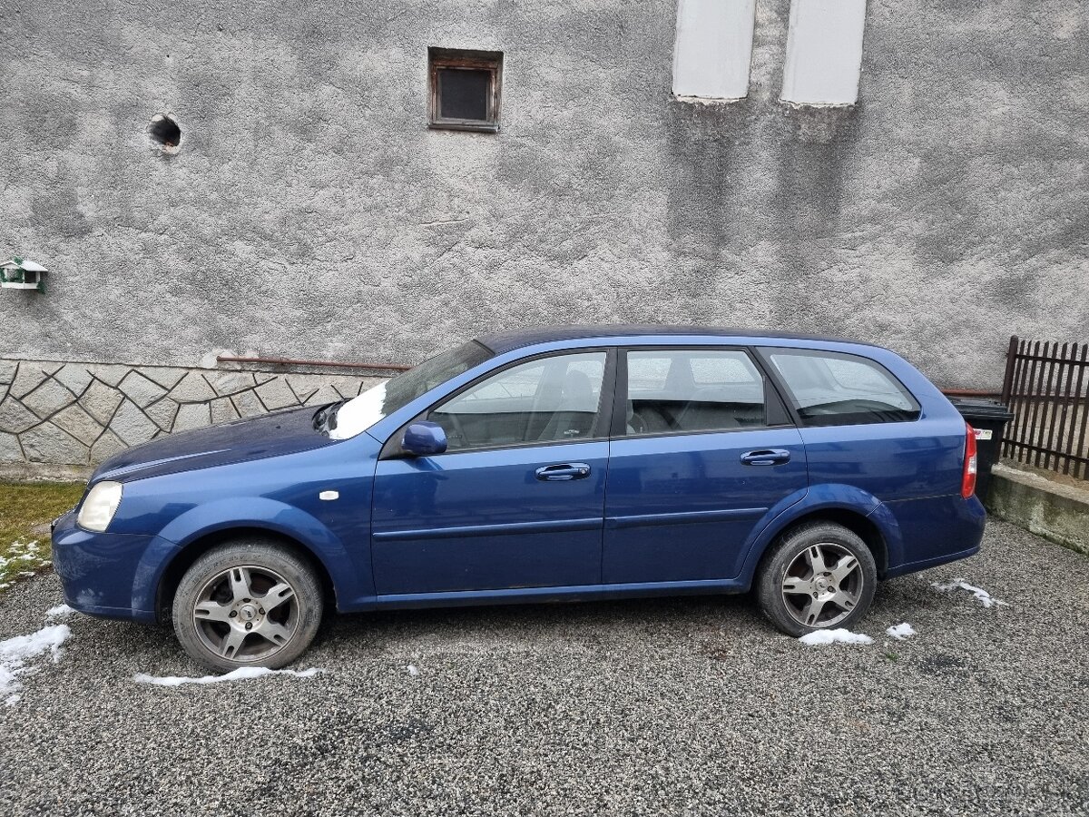 Chevrolet Lacetti - 2