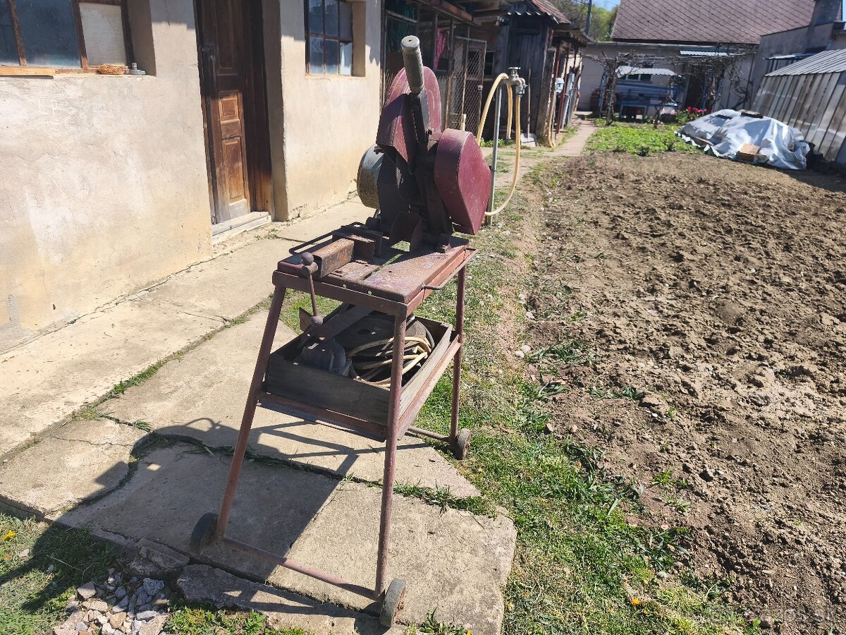 Rozbrusovačka - fričná píla - 2