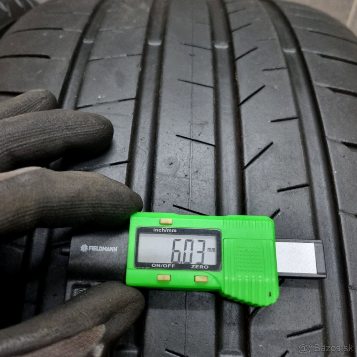 Letné pneumatiky 285/40 R21 BRIDGESTONE - 2