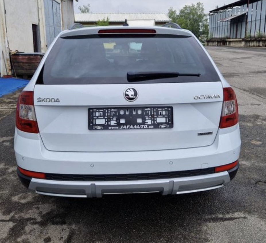 Škoda Octavia Combi 2016 - 2