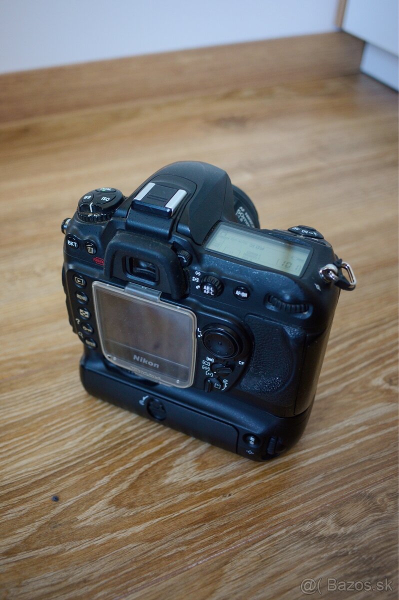 Nikon D200 + 50mm 1.8 + battery grip - 2