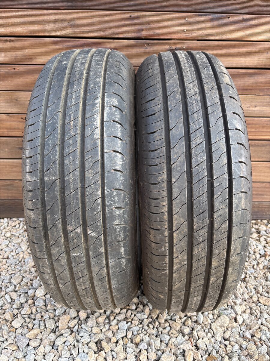 letne pneu 215/65 R17 - 2
