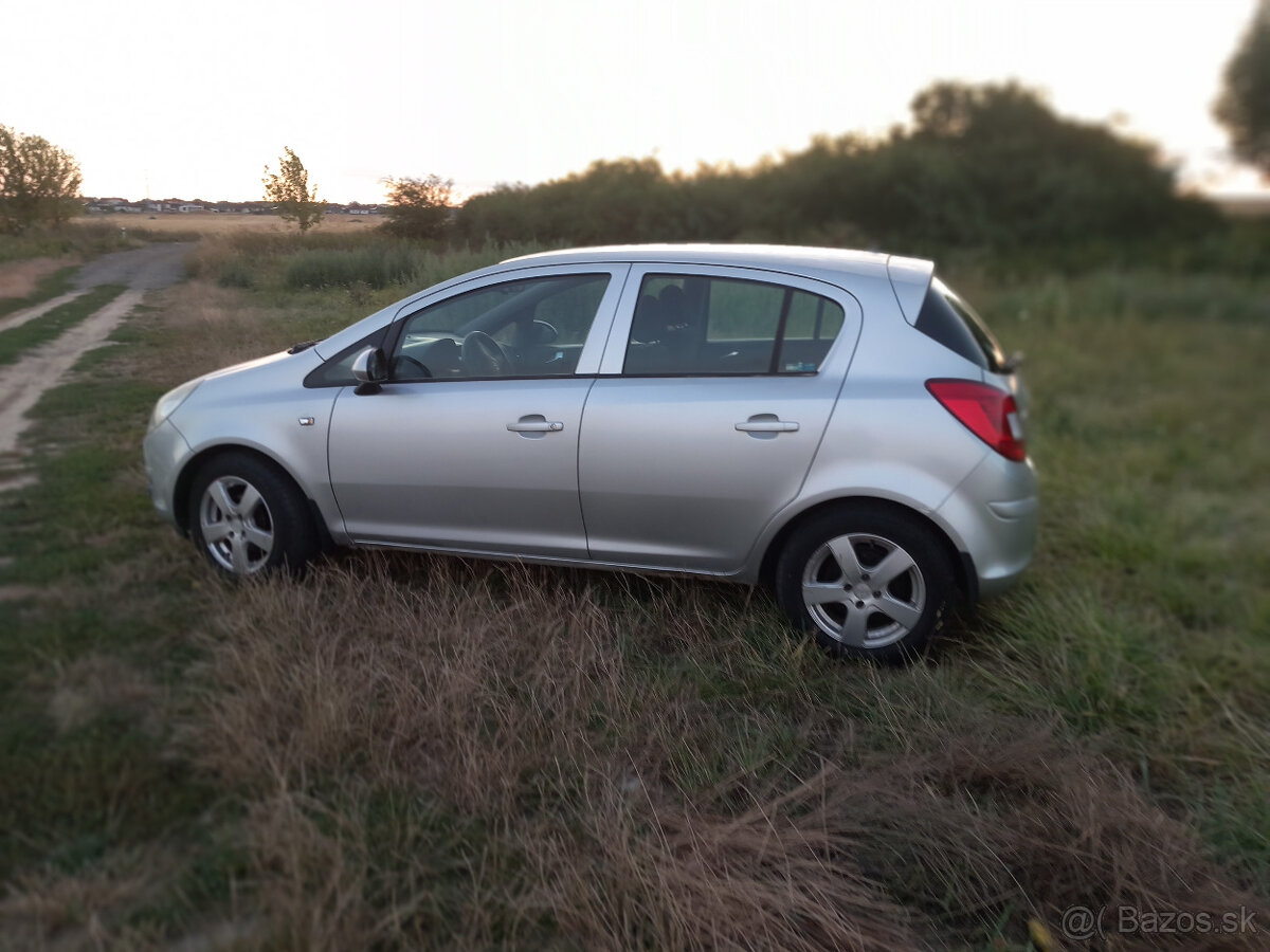 Opel Corsa - 2