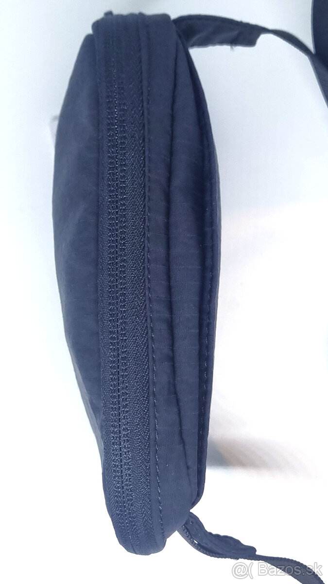 LULULEMON dámská ledvinka černá - 2