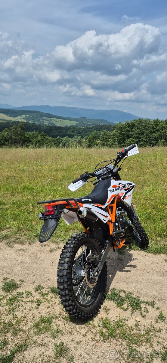 Mikilon defender 250rr