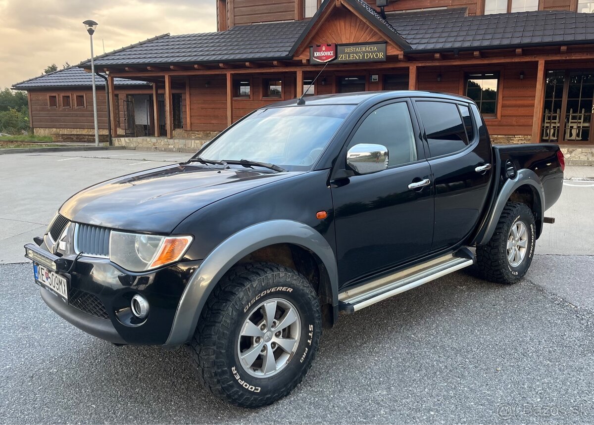 Mitsubishi L200 2.5 TDI Superselect  4x4 Uzávierka