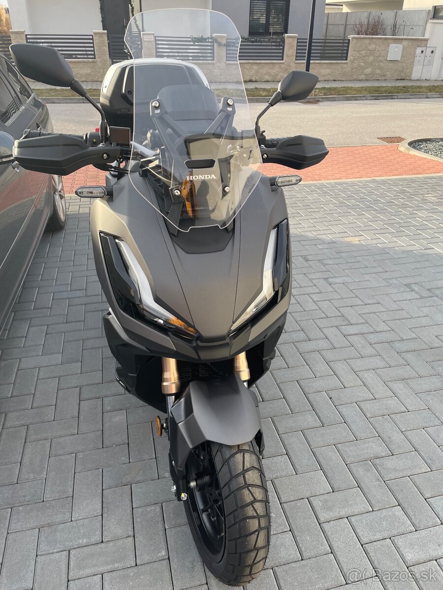 predám Honda ADV 350 - 2
