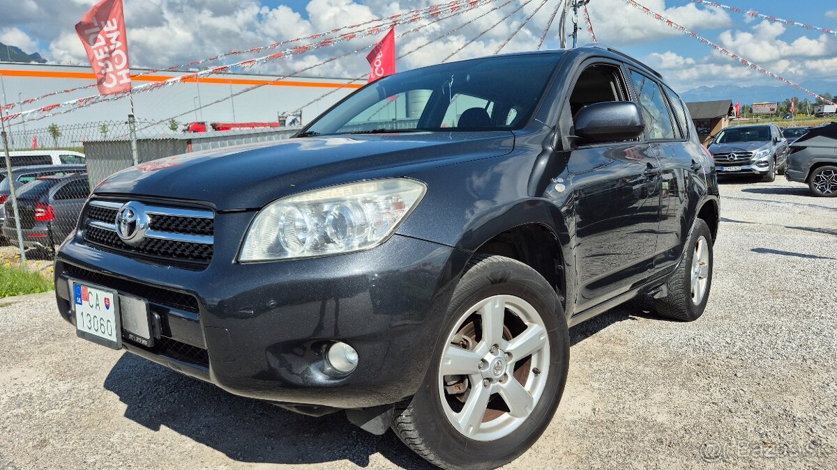 Toyota RAV4 2.2 D-4D 135 Base dovoz Taliansko - 2
