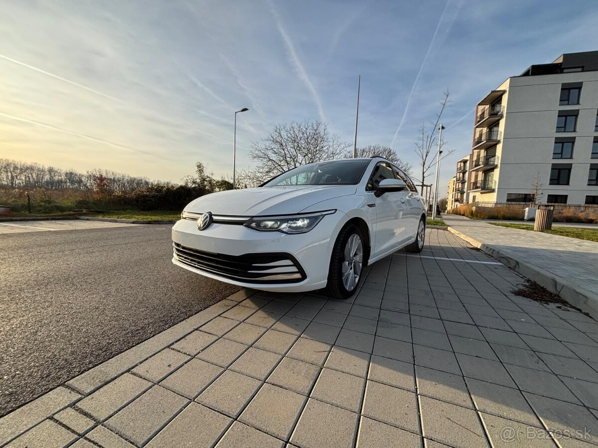 Volkswagen Golf 8 Variant Style 2.0TDI 110kW 2022 DSG LED - 2