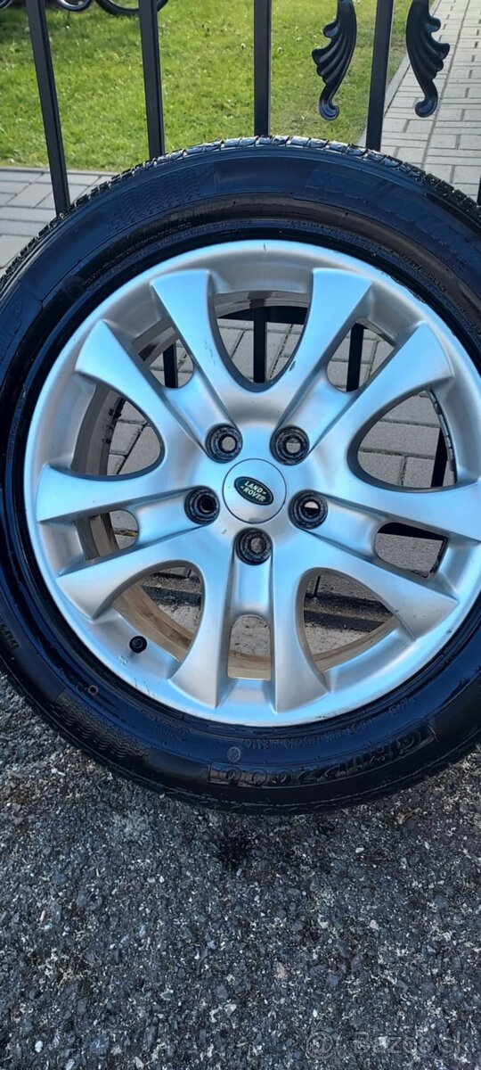 Predám 4 ks.elektrony r17 5X108 - 2