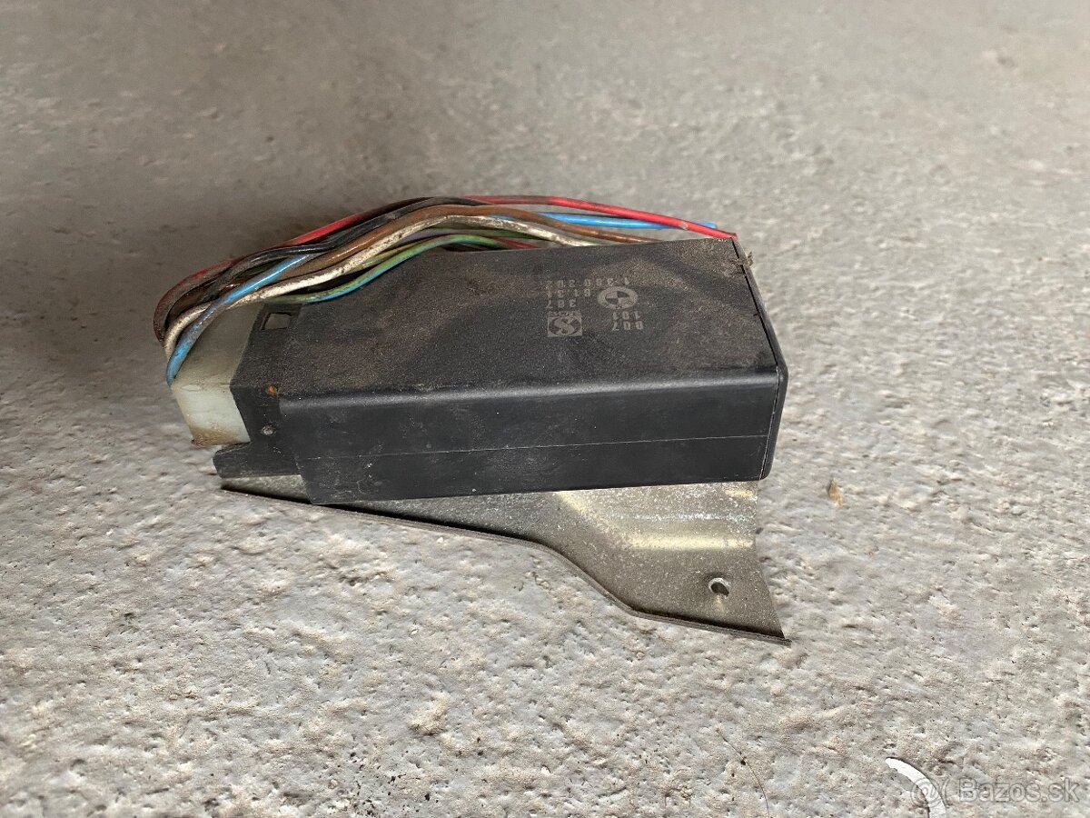 Bmw e30 centrálne zamykanie - 2