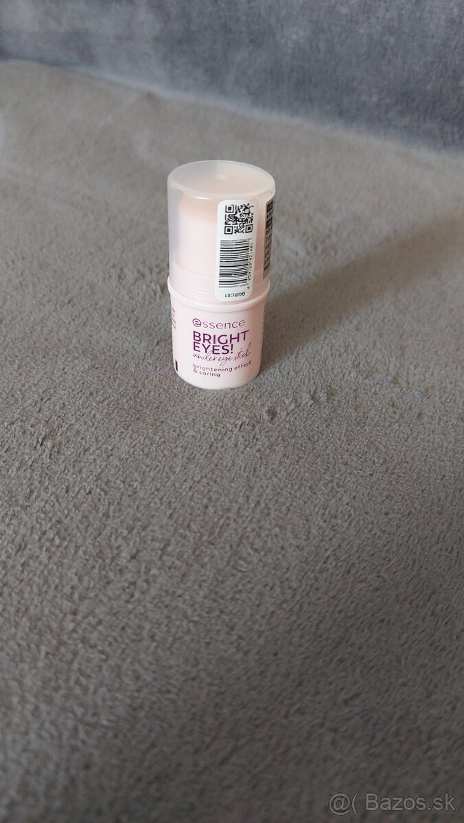 Rozjasňujúca tyčinka pod oči - 2