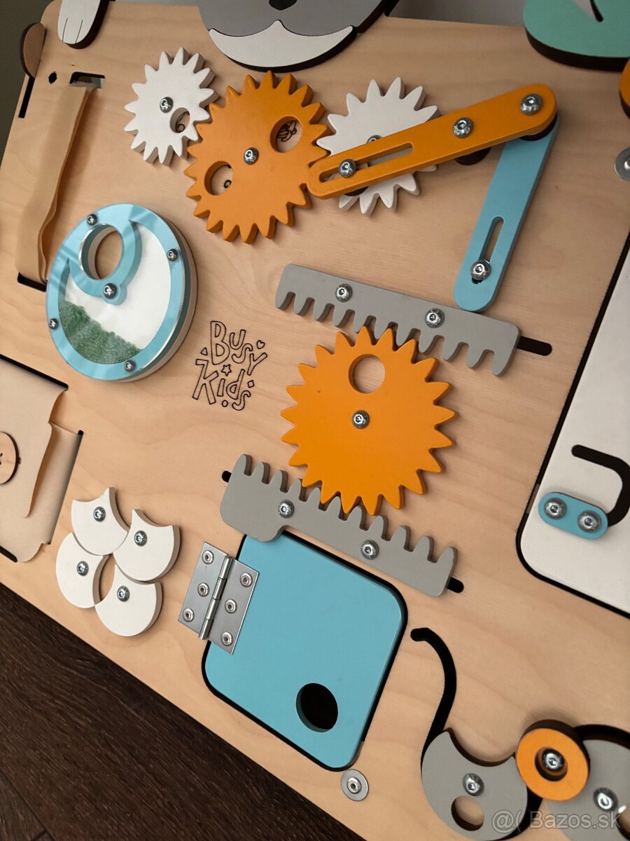 Busykids activity board - 2