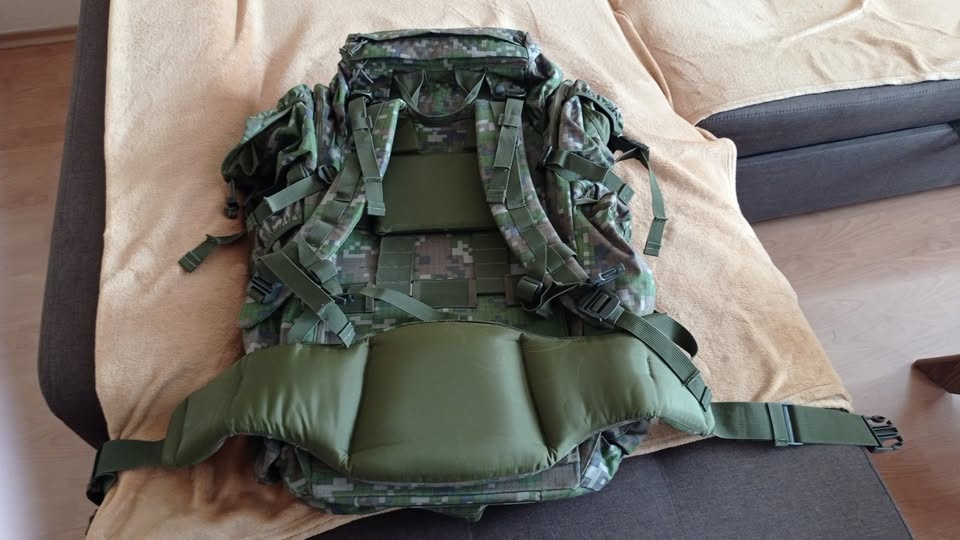 Predám mix rôznych vojenských vecí - 2