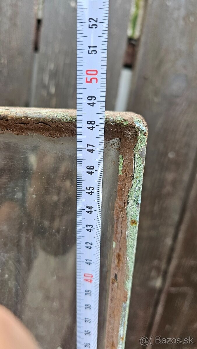 Staré okno železne - 2