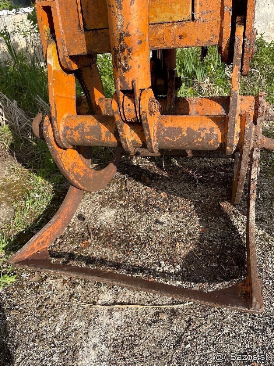 Hydraulický drapák - 2