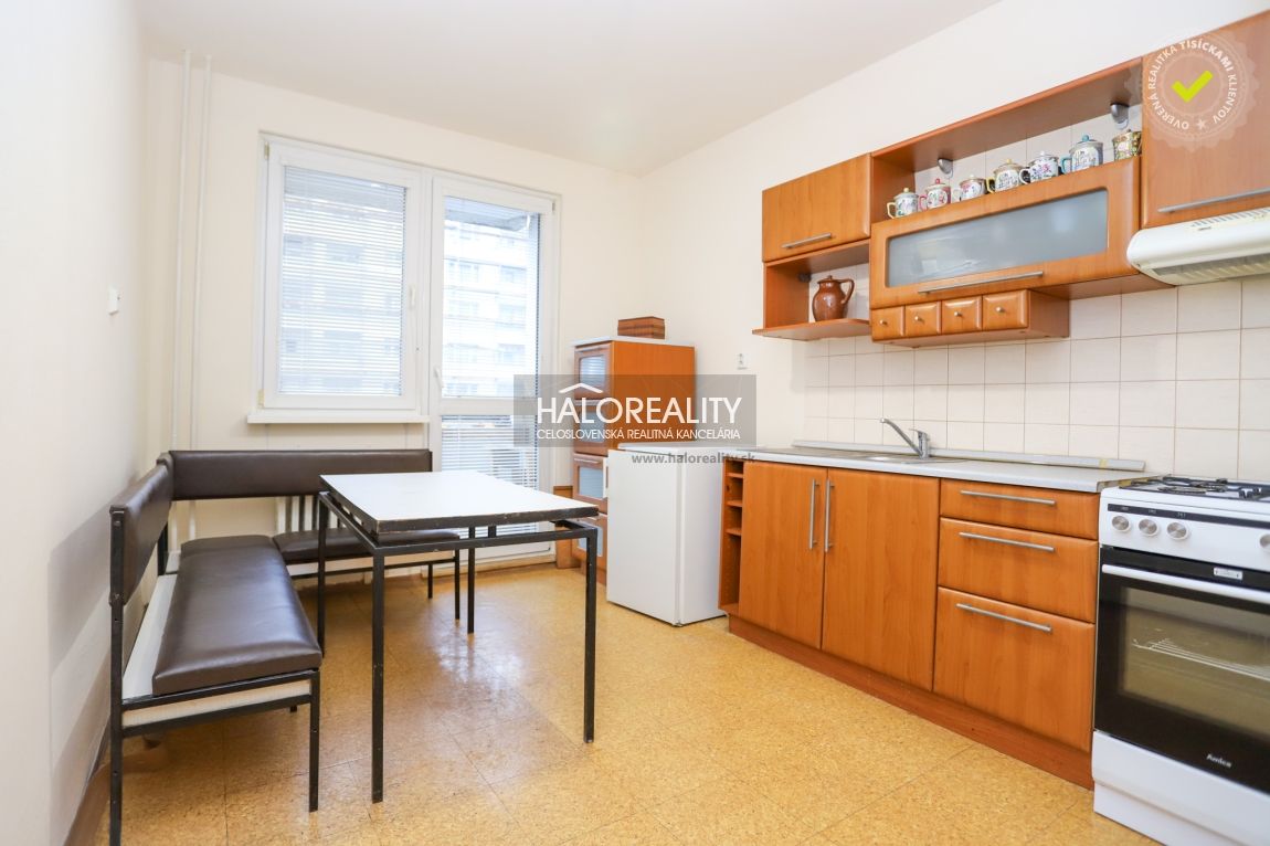 HALO reality - Predaj, trojizbový byt Považská Bystrica, Roz - 2