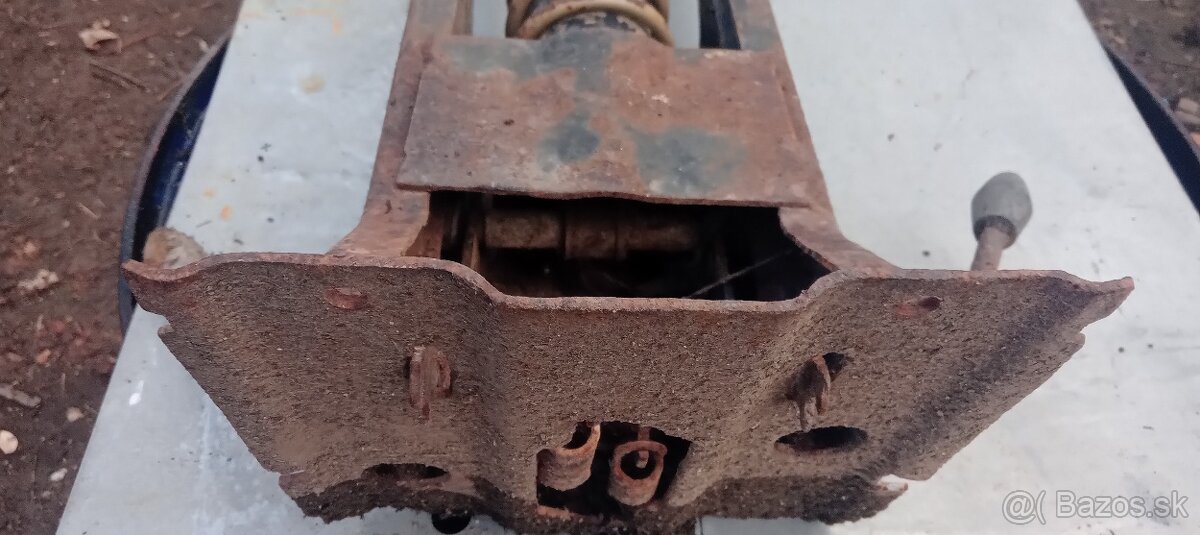 PREDAM Časť sedačky Zetor - 2