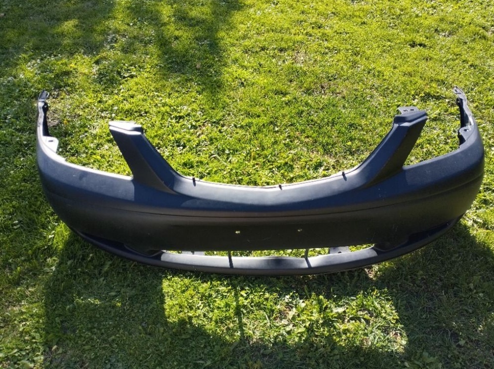 MAZDA MPV II přední nárazník - 2