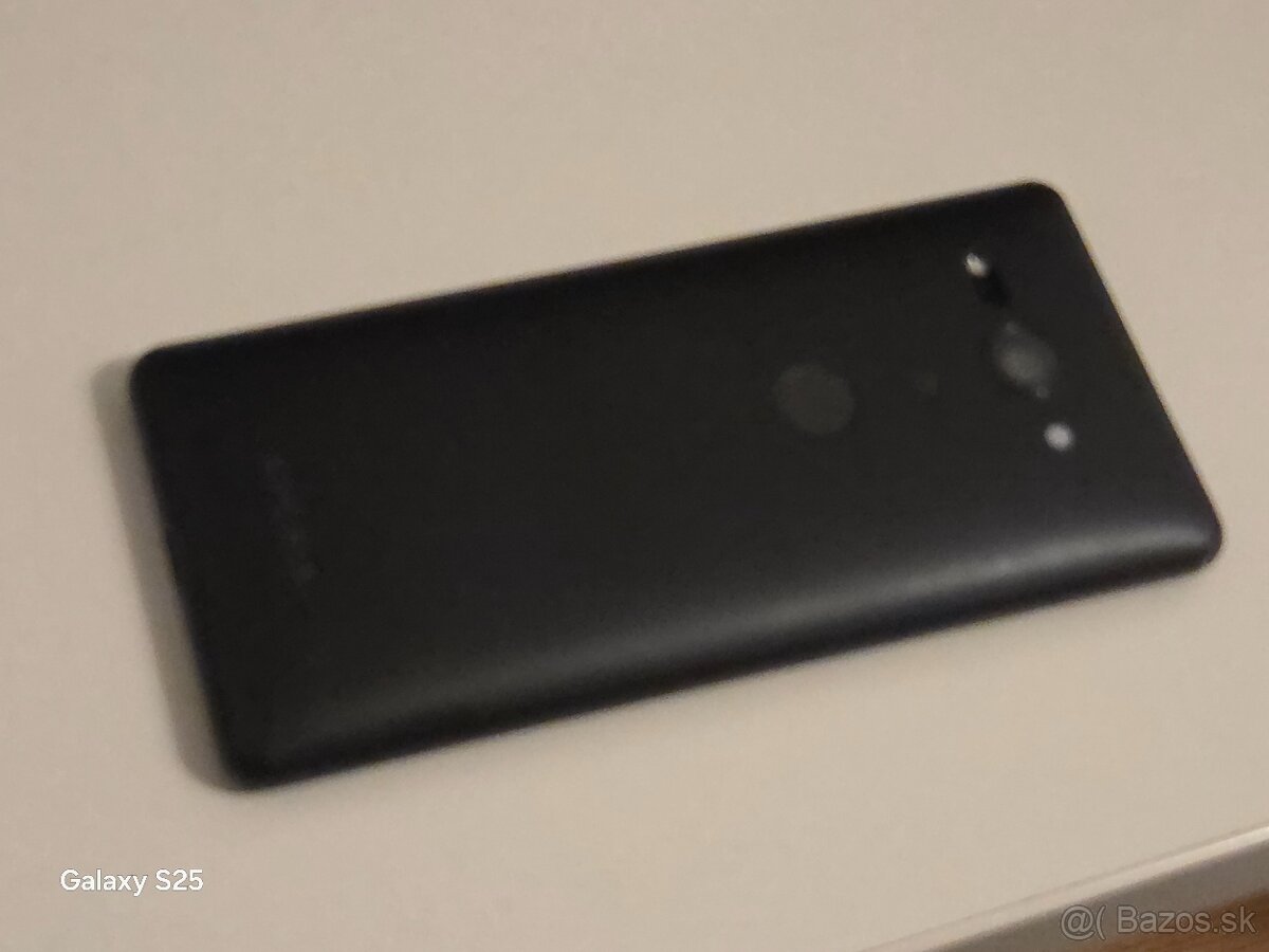 SONY Xperia XZ2 compact - 2