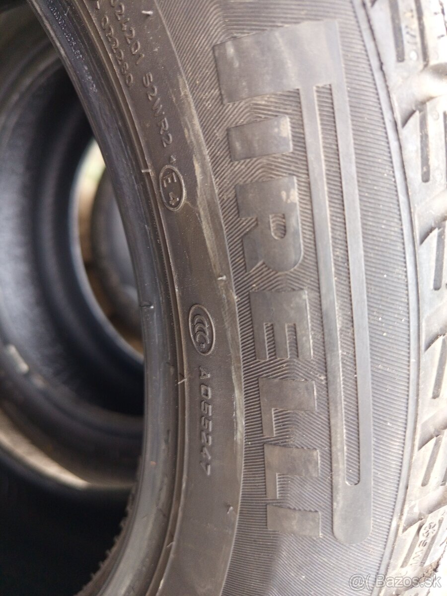 Pirelli sottozero 3 215/55R17 - 2