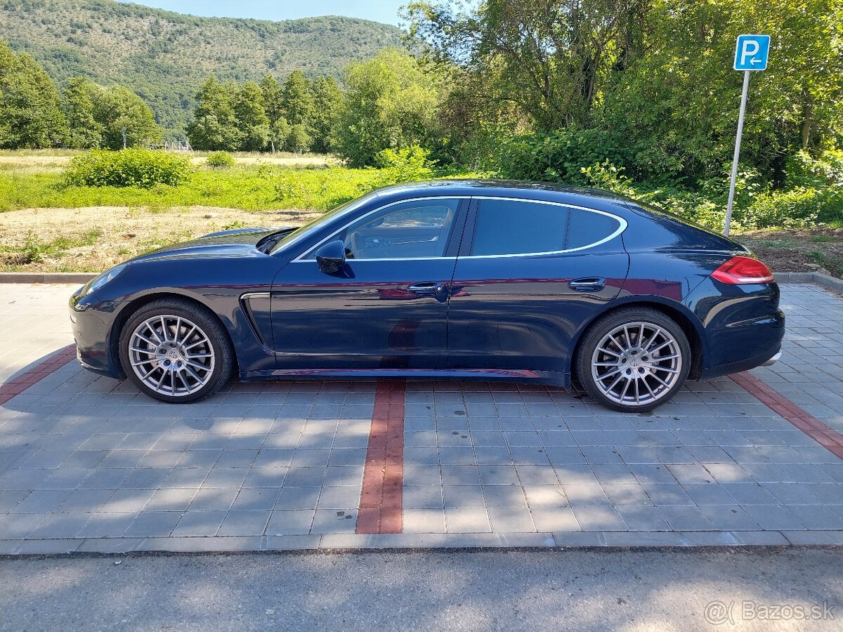 Porsche Panamera S - 2
