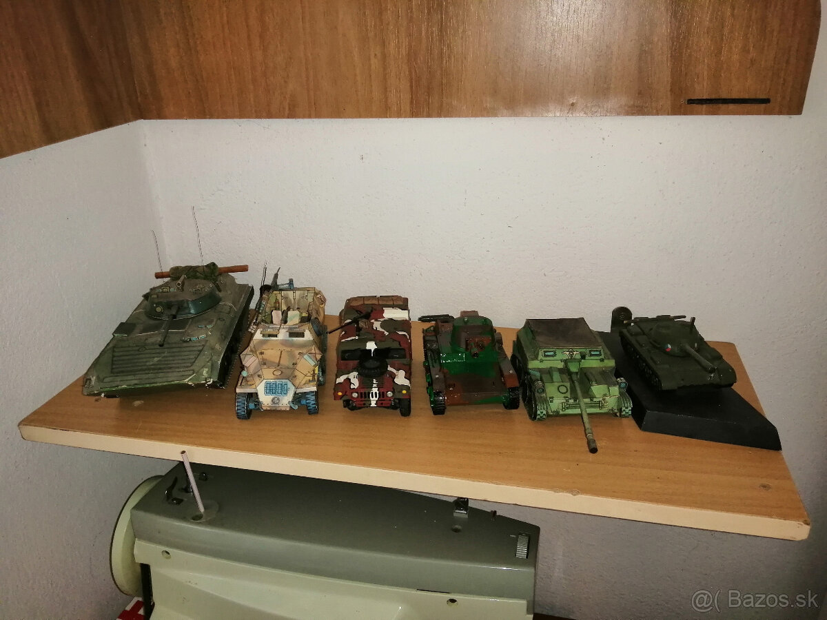 Kúpim ,,NEPOSKLADANÉ,, plastikové modely 1/35 - 2