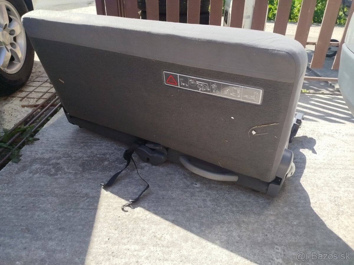 Nissan Terrano Sedačky - 2