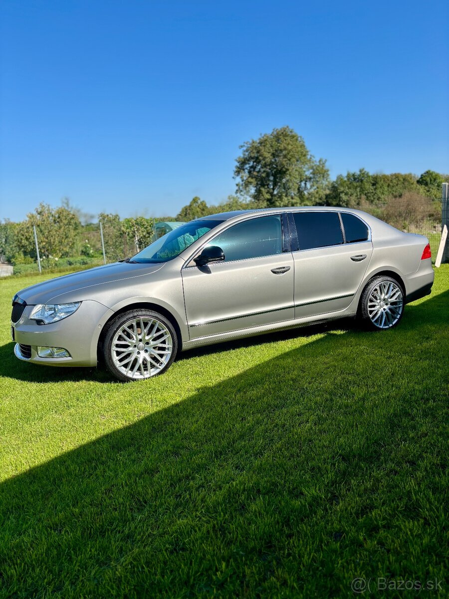 ŠKODA Superb 3.6 FSI V6 4x4 DSG – 191 kW - 2