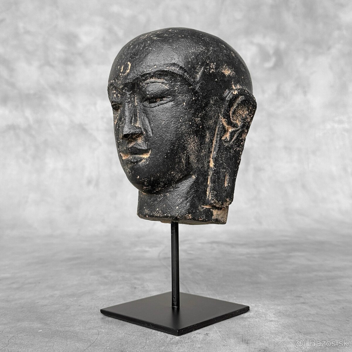 Ručne vyrezávaná lávová hlava Budhu z Jávy na stojane - 2