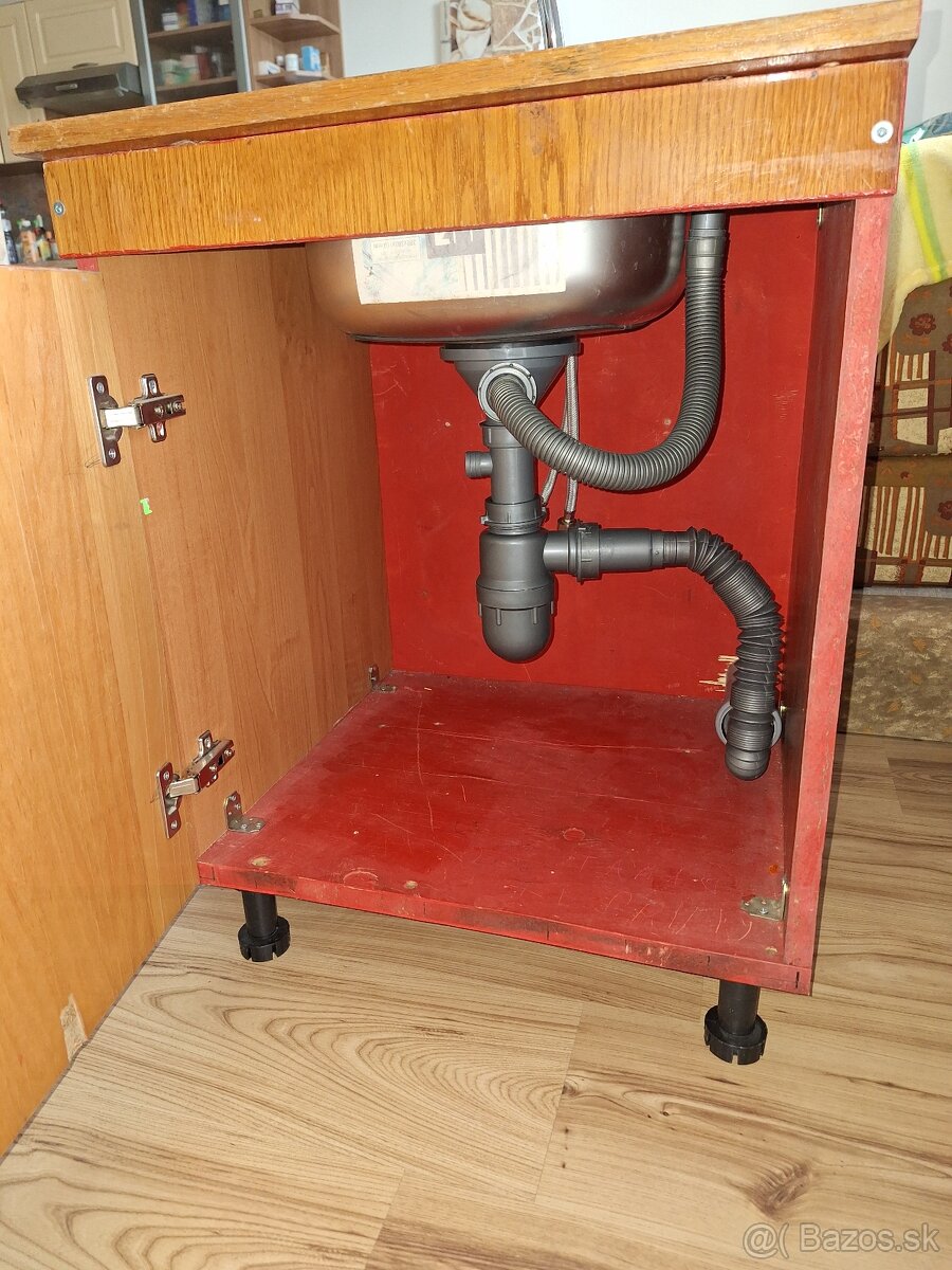 Kuchynský drez so skrinkou - 2