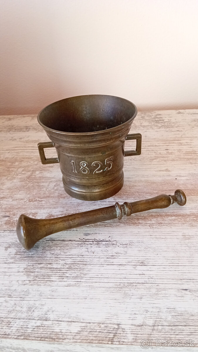 Predám starší mosadzný mažiar - 2