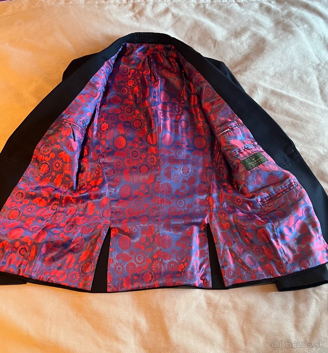 Tmavomodry oblek - 2