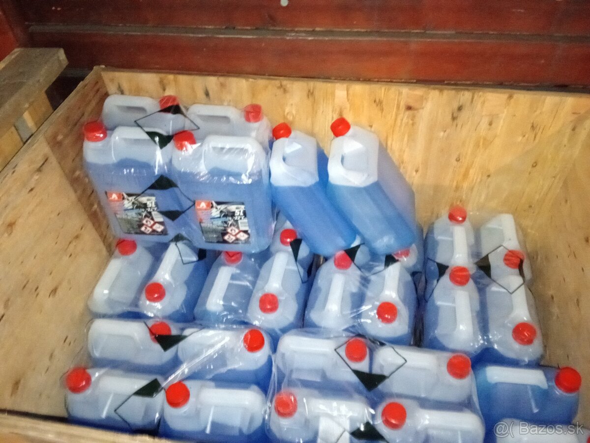 Nemrznuca zmes do ostrekovačov - 2