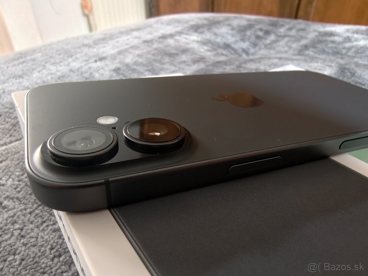 Predám iPhone 17 256GB - 2