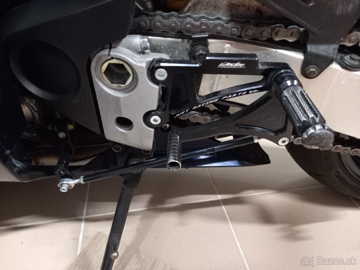 Honda CBR 954 RR - 2